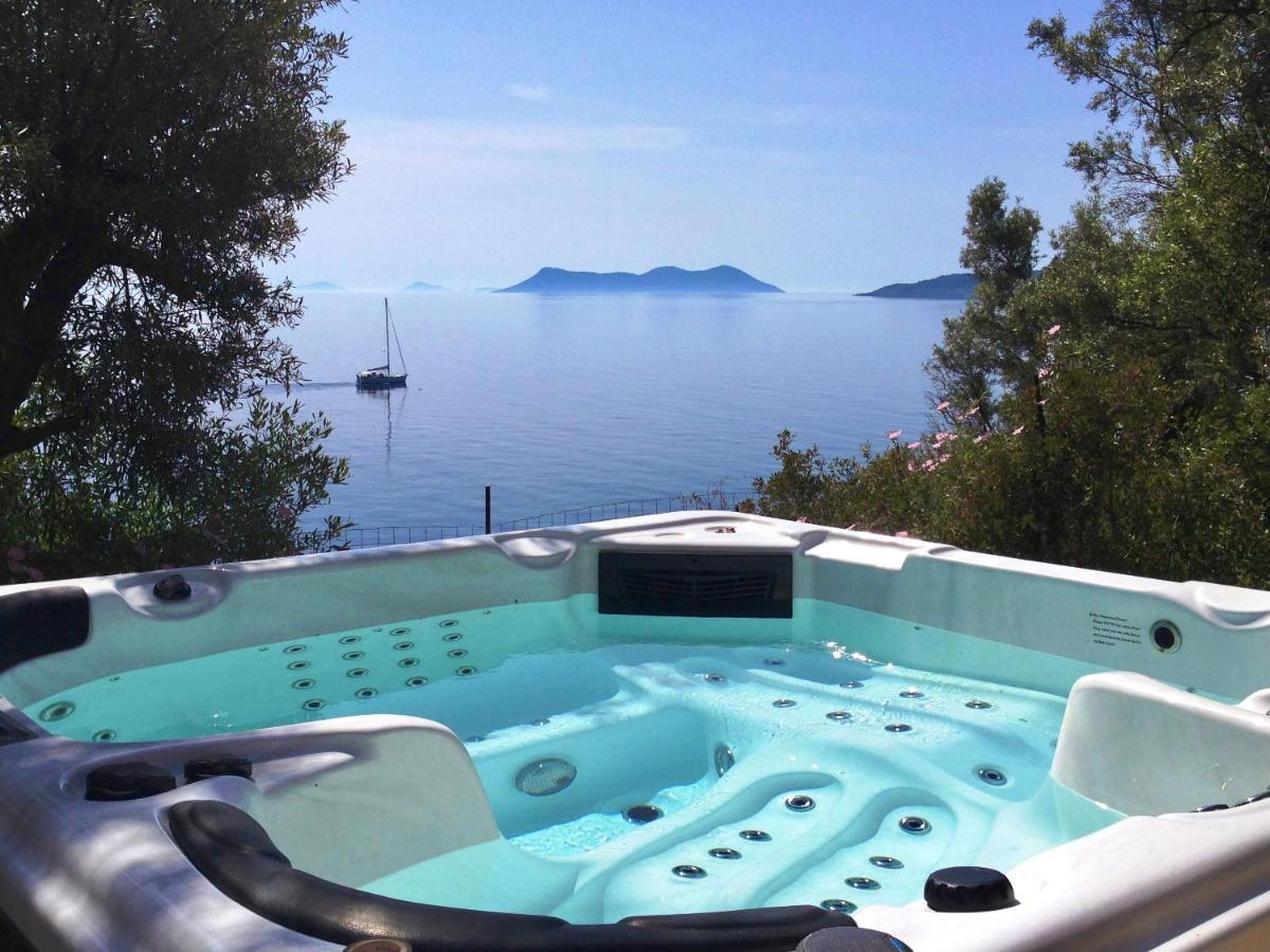 Villa Nautique - Waterfront Sívota Esterno foto