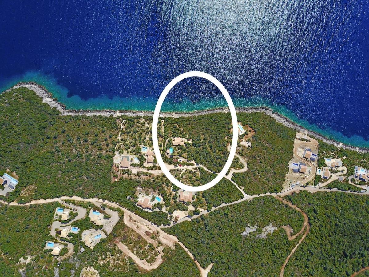 Villa Nautique - Waterfront Sívota Esterno foto